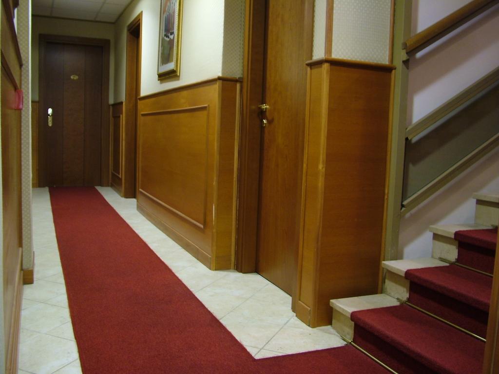 Hotel Shasa Рим Экстерьер фото